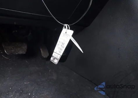 2019 Toyota Highlander Xle from USA, damaged, VIN 5TDJZRFH6KS625384